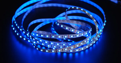 Montaż taśm LED – jak poprawnie zamontować oświetlenie LED krok po kroku?